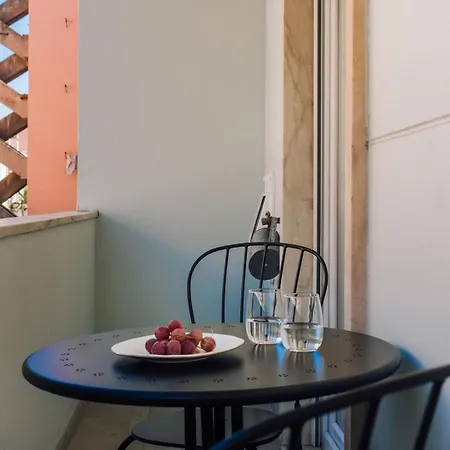 Soconusco - 1 Bedroom And Balcony In Bairro Azul * Lissabon