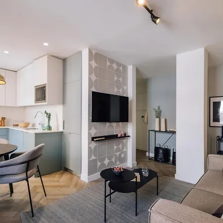 Soconusco - 1 Bedroom And Balcony In Bairro Azul * Lissabon